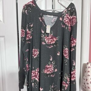 NWT Maurices Floral Gray Women's Top